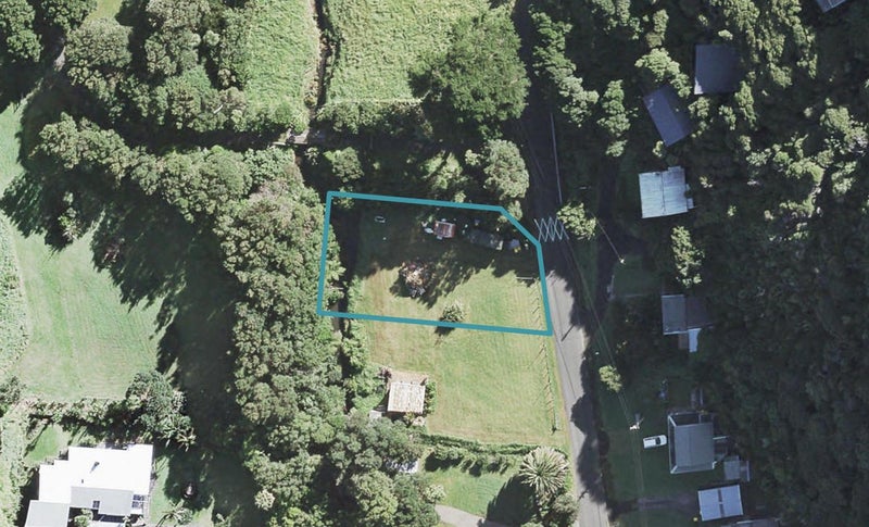 18 Karekare Road, Karekare, Auckland - Carousel 1