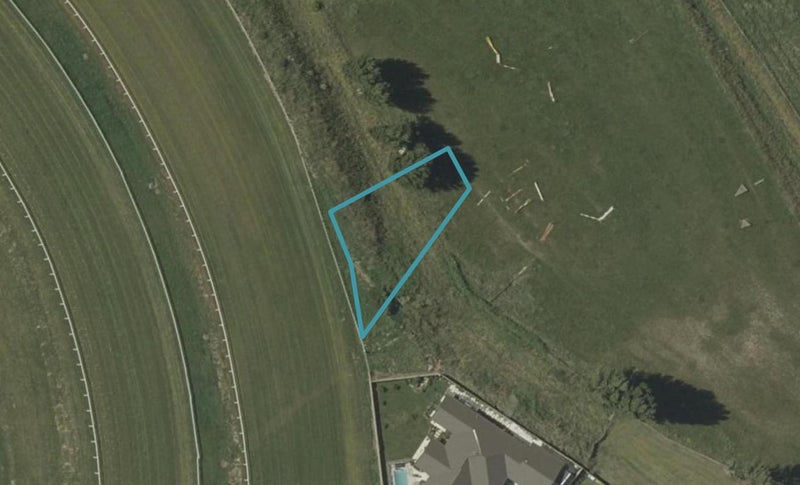 9 Mangatainoka Lane, Awapuni, Palmerston North - Carousel 1