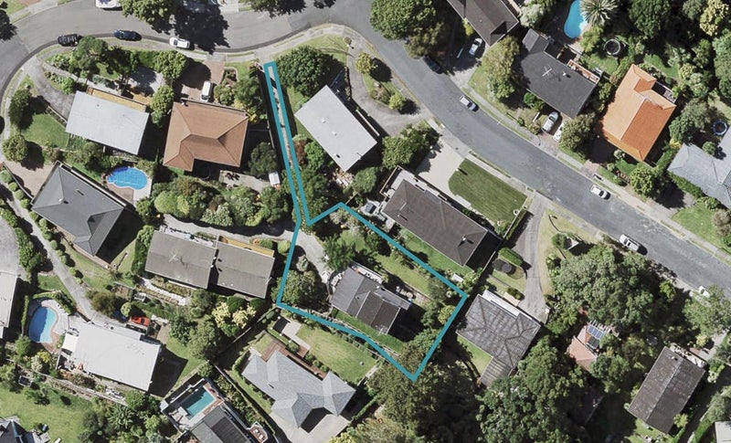 11 Kiri Place, Mairangi Bay, Auckland - Carousel 1