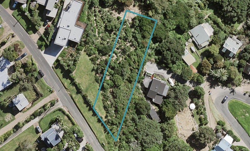 376A Sea View Road, Onetangi, Waiheke Island - Carousel 1