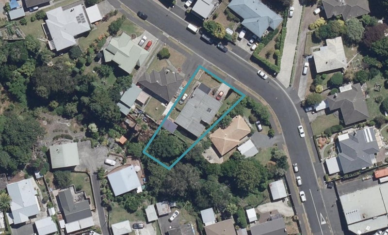 5 Kelvin Place, Hamilton East, Hamilton - Carousel 1