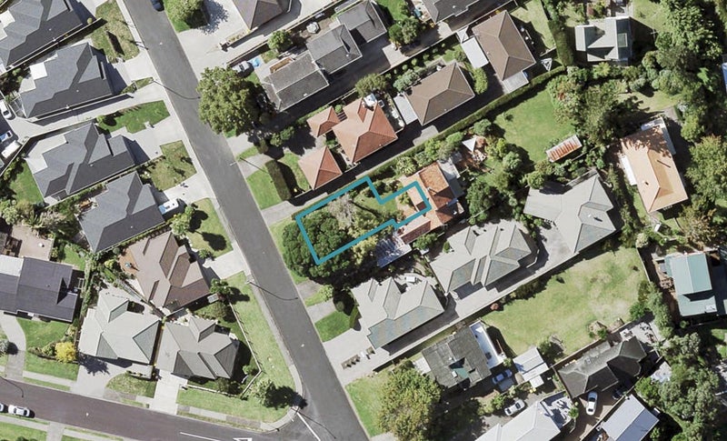 2/19 Drake Street, Howick, Auckland - Carousel 1