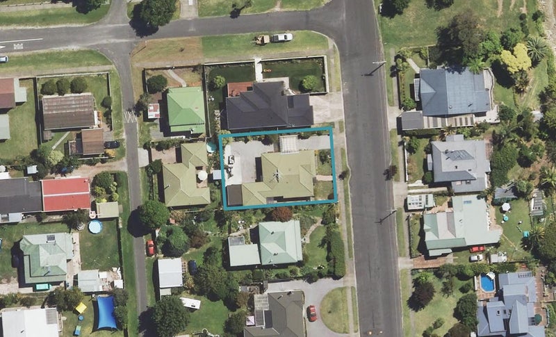20 Clifford Street, Whataupoko, Gisborne - Carousel 1