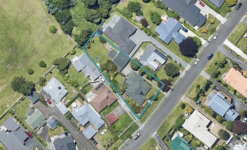 18 Larcy Road, Lynmore, Rotorua - Carousel 1