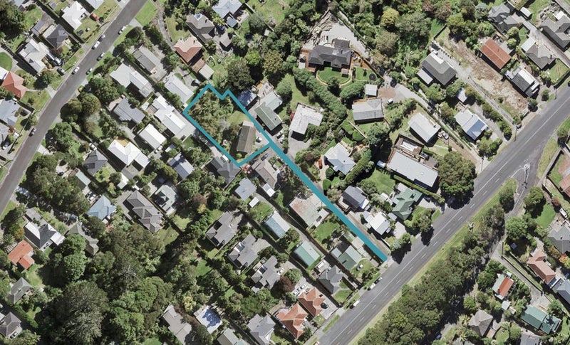 189B Titirangi Road, Titirangi, Auckland - Carousel 1