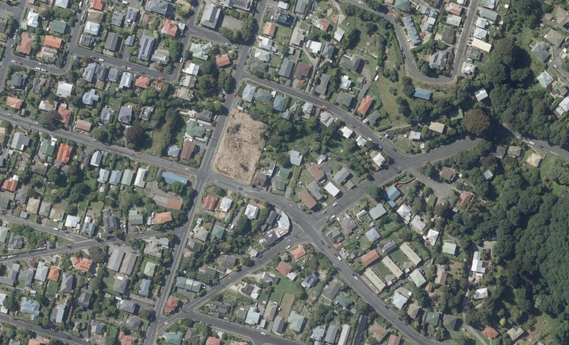 15 Glen Road, Mornington, Dunedin - Carousel 1