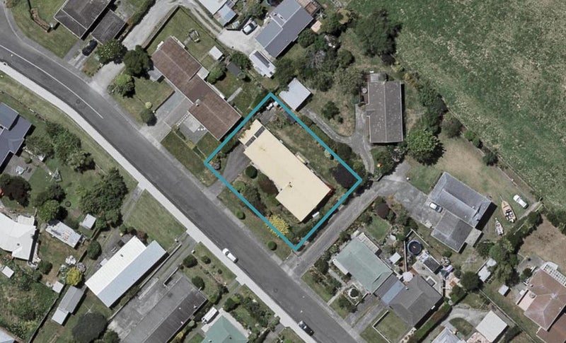 9 Manawa Avenue, Raumati Beach, Paraparaumu - Carousel 1