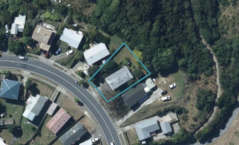 50 Conclusion Street, Ascot Park, Porirua - Carousel 1