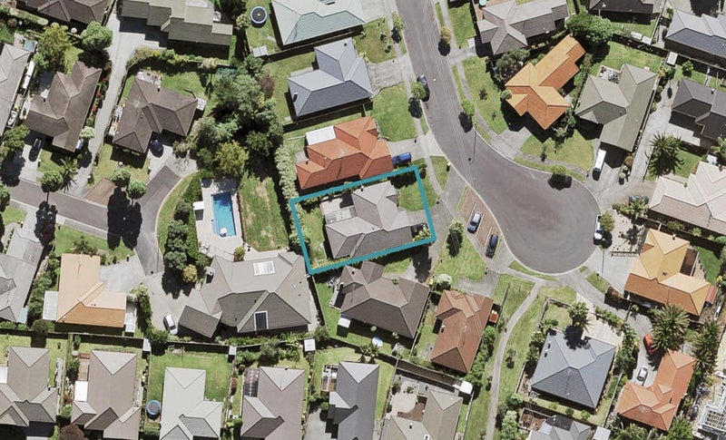 23 Arlose Place, Westgate, Auckland - Carousel 1