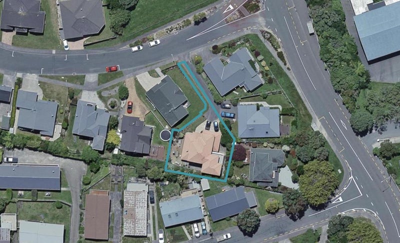 5 Ring Lane, Paparangi, Wellington - Carousel 1