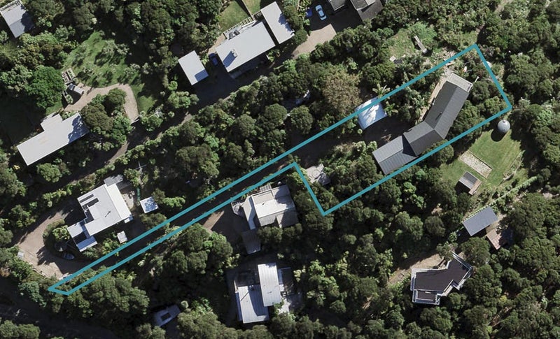 83A Coromandel Road, Oneroa, Waiheke Island - Carousel 1
