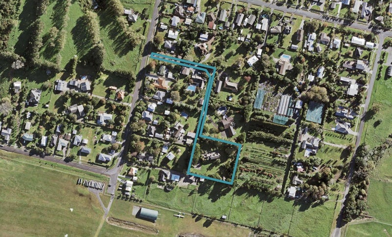 90D Waimarie Road, Whenuapai, Auckland - Carousel 1