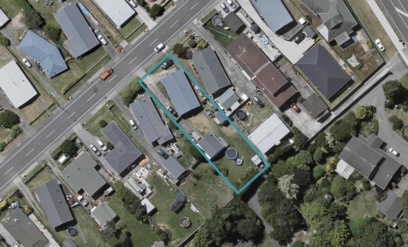 42 Walton Road, Paraparaumu Beach, Paraparaumu - Carousel 1