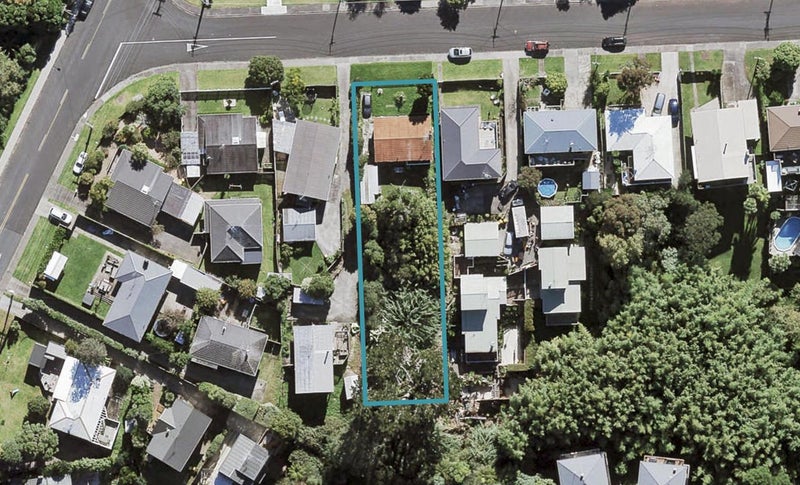 3 Fordham Street, Beach Haven, Auckland - Carousel 1