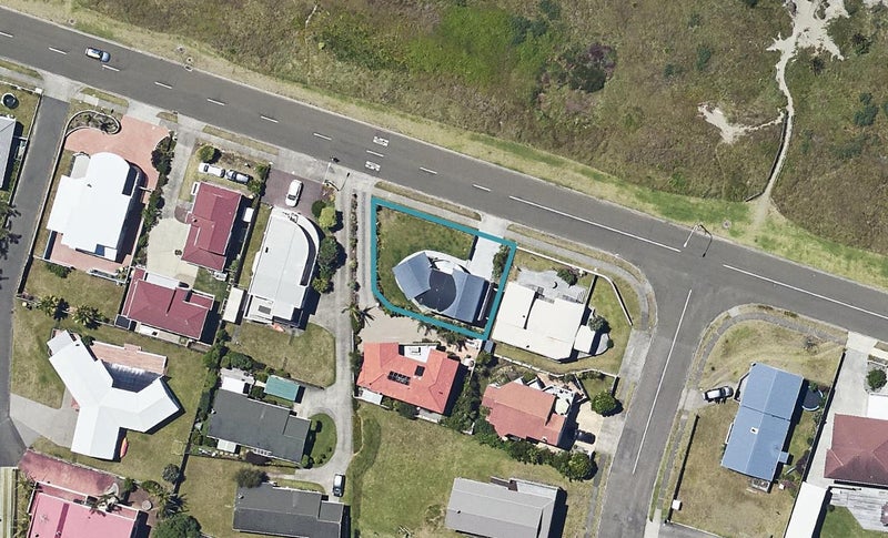 102 Ocean Road, Ohope, Ohope - Carousel 1