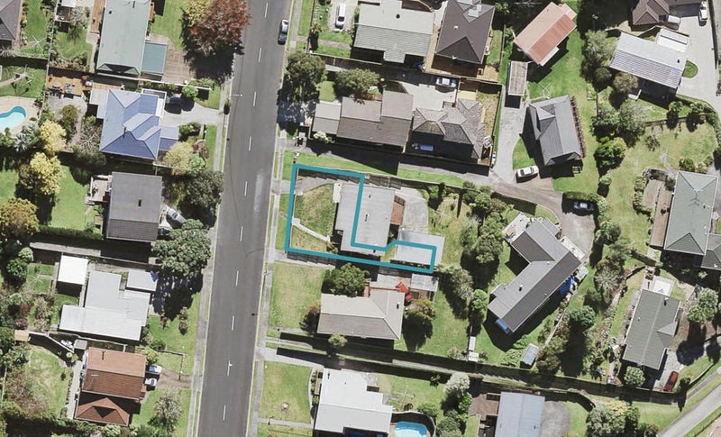 56 Halsey Drive, Lynfield, Auckland - Carousel 1