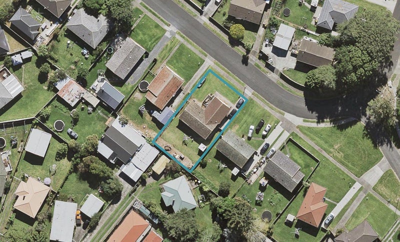 88 Chingford Close, Mangere, Auckland - Carousel 1