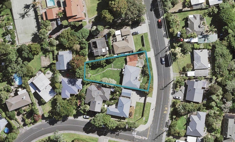 165 Atkinson Road, Titirangi, Auckland - Carousel 1