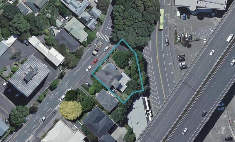 9 Tinakori Road, Thorndon, Wellington - Carousel 1