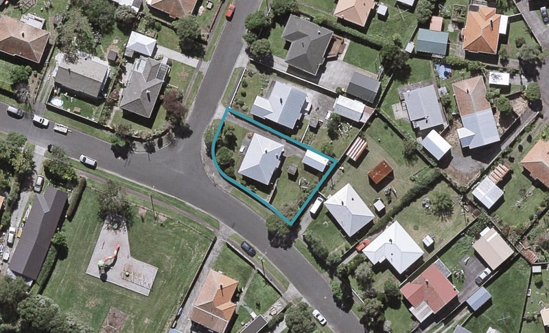 23 Drake Street, Vogeltown, New Plymouth - Carousel 1