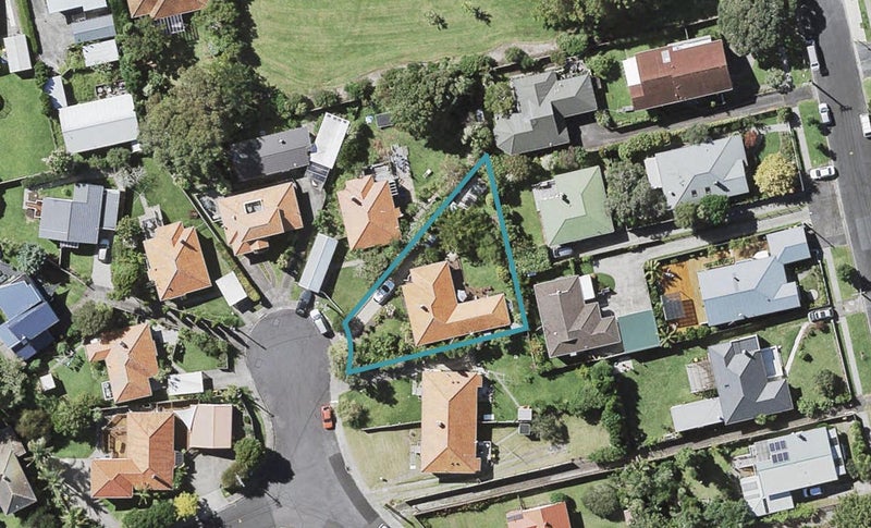 26 Fraser Road, Narrow Neck, Auckland - Carousel 1