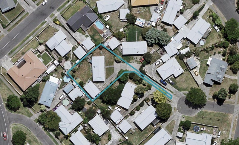 22 Atherfold Crescent, Greenmeadows, Napier - Carousel 1