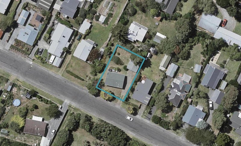 24 Manuka Street, Otaki Beach, Otaki - Carousel 1