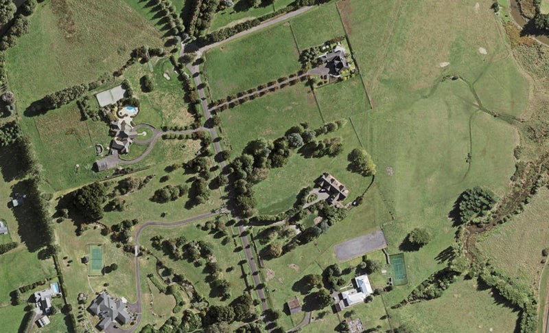 8 Careyme Road, Karaka, Papakura - Carousel 1
