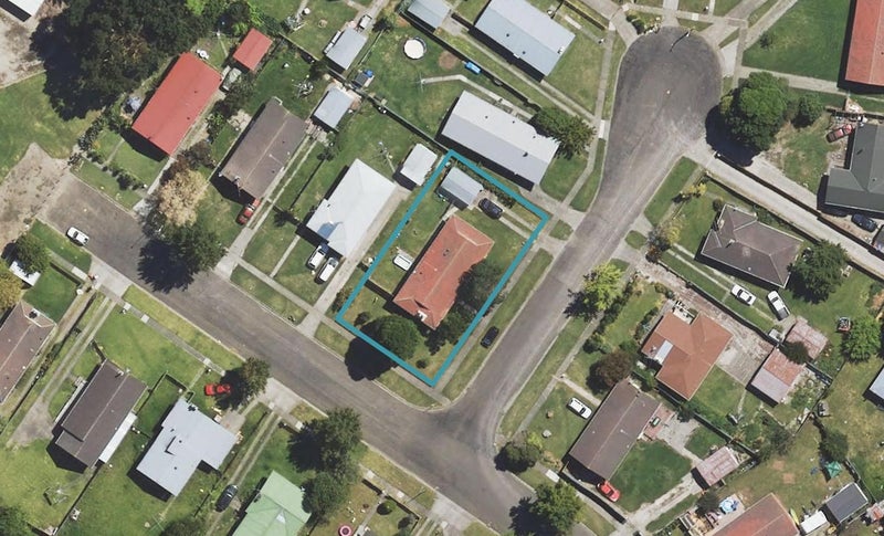 2 Hansford Court, Outer Kaiti, Gisborne - Carousel 1