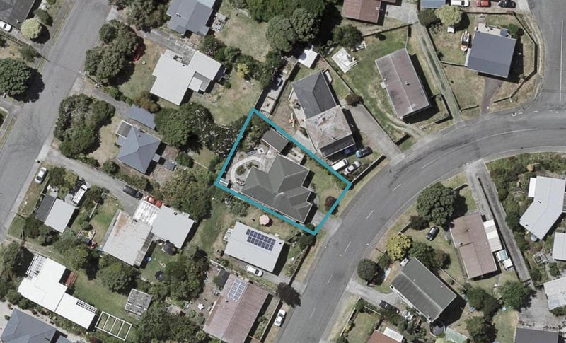 73 Norfolk Crescent, Otaki Beach, Otaki - Carousel 1