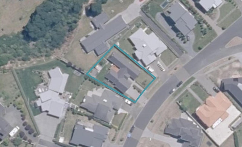 27 Magnolia Rise, Waipahihi, Taupo - Carousel 1