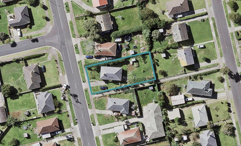 56 Farringdon Street, Glen Innes, Auckland - Carousel 1