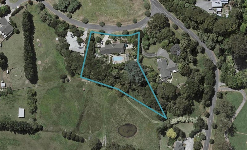 7 Grand Poppa Way, Otaihanga, Paraparaumu - Carousel 1