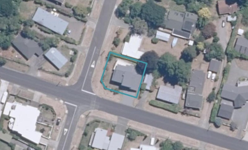 12 Matuku Street, Two Mile Bay, Taupo - Carousel 1