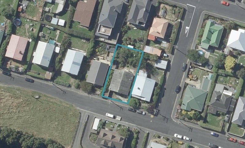 30 Bernard Street, Kenmure, Dunedin - Carousel 1