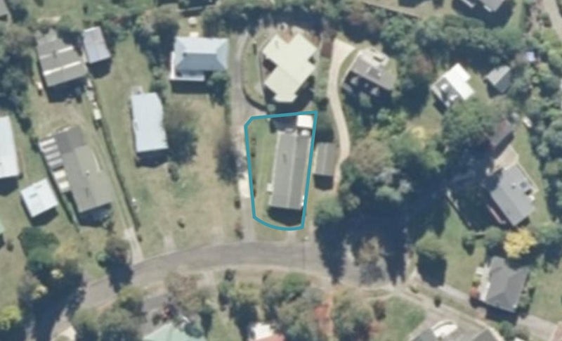 2/16 Pearce Place, Kinloch, Taupō - Carousel 1