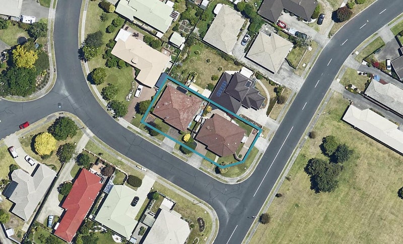 17 Hibiscus Avenue, MOUNT MAUNGANUI, Mount Maunganui - Carousel 1