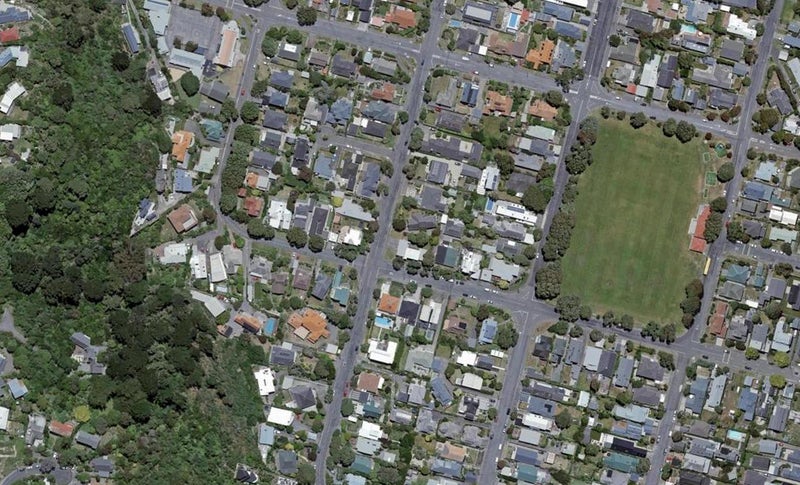 77 Inglis Street, Seatoun, Wellington - Carousel 1