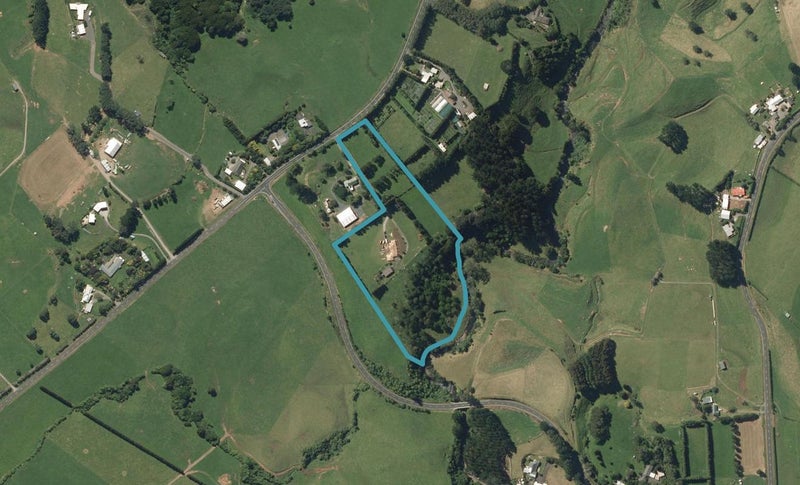 777 Carrington Road, Hurworth, New Plymouth - Carousel 1