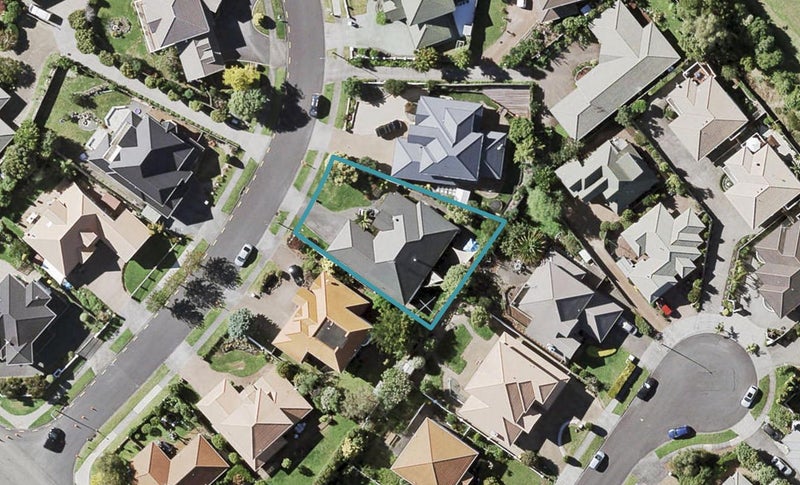 7 Rochester Crescent, Somerville, Auckland - Carousel 1
