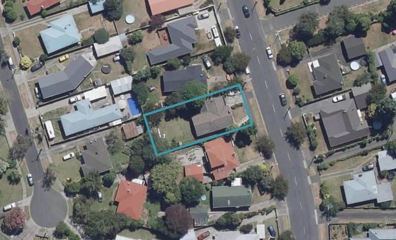 17 Morris Road, Hillcrest, Hamilton - Carousel 1