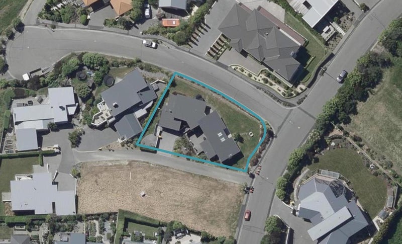 126 Glenstrae Road, Redcliffs, Christchurch - Carousel 1