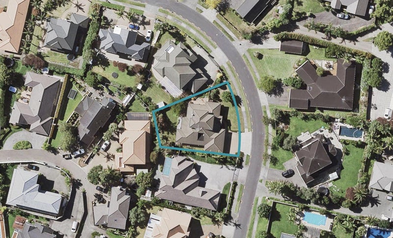 11 Burnaston Court, Dannemora, Auckland - Carousel 1