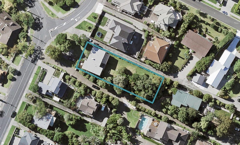 15 Seymour Road, Mellons Bay, Auckland - Carousel 1