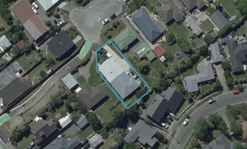 2/4 Roker Street, Somerfield, Christchurch - Carousel 1