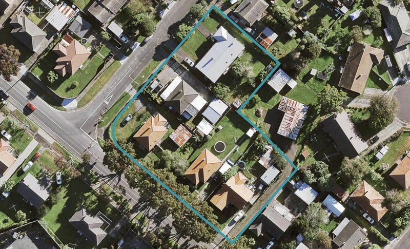 56 Range View Road, Mount Albert, Auckland - Carousel 1