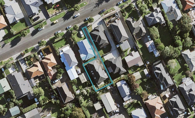 36 Springleigh Avenue, Mount Albert, Auckland - Carousel 1