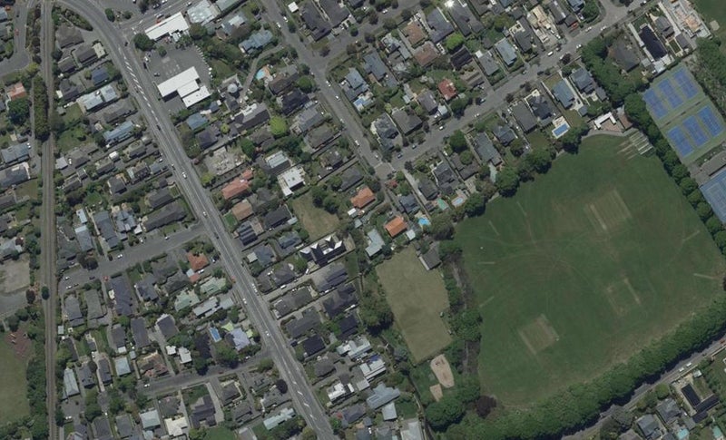 99A St Andrews Square, Strowan, Christchurch - Carousel 1