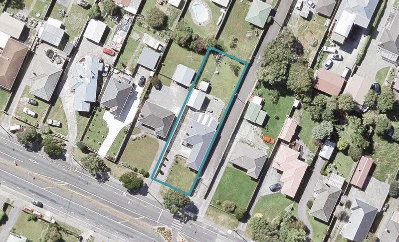 70 Wainuiomata Road, Wainuiomata, Lower Hutt - Carousel 1
