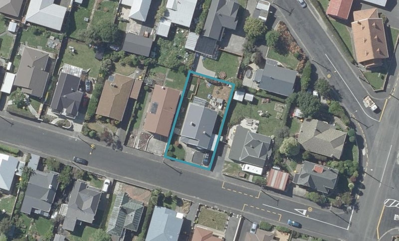 10 Stanley Street, Kenmure, Dunedin - Carousel 1
